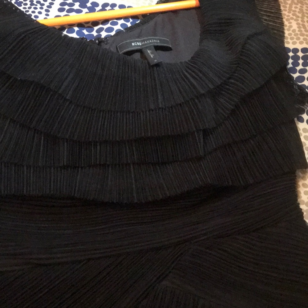 BCBGMAXAZRIA black cocktail dress - Picture 3 of 3